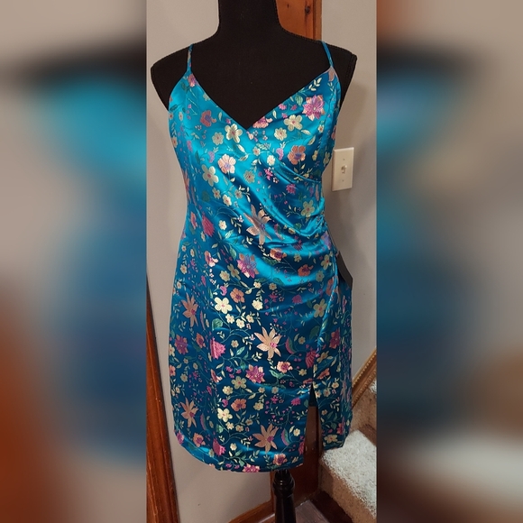 Lulus Dresses & Skirts - Nwt Satin Jacquard Mini Dress - Large